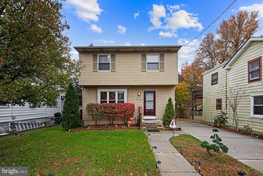 8550 Stockton Ave, Merchantville, NJ 08109