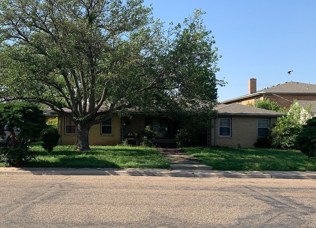 2107 3rd Ave, Canyon, TX 79015