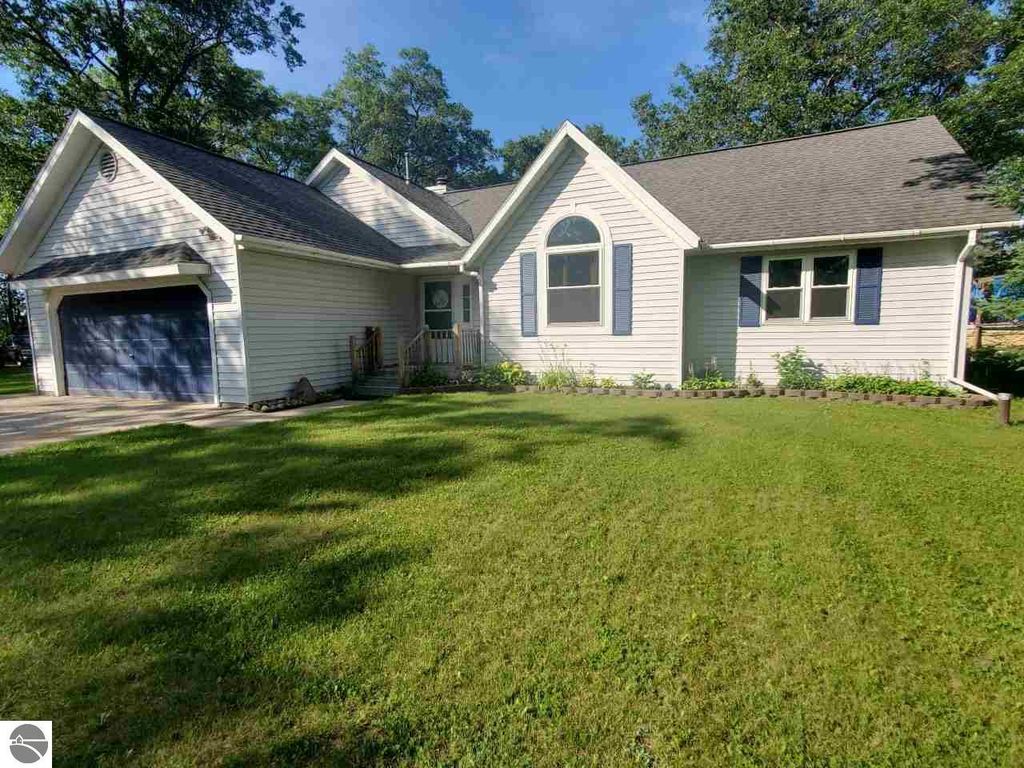 7572 Loud Dr, Oscoda, MI 48750 MLS 1890160 Trulia