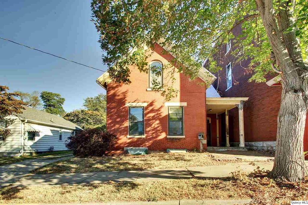 647 State St, Quincy, IL 62301