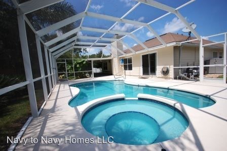713 Southern Belle Dr W, Saint Johns, FL 32259