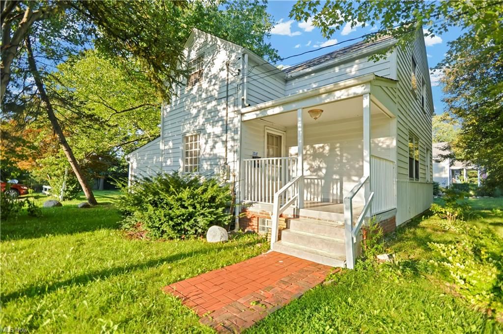 208 Charles Ave, Youngstown, OH 44512