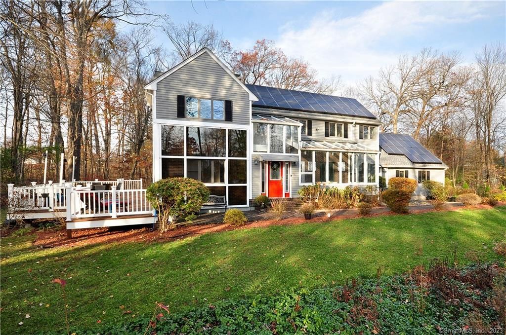 14 Paul Spring Road, Farmington, CT 06032