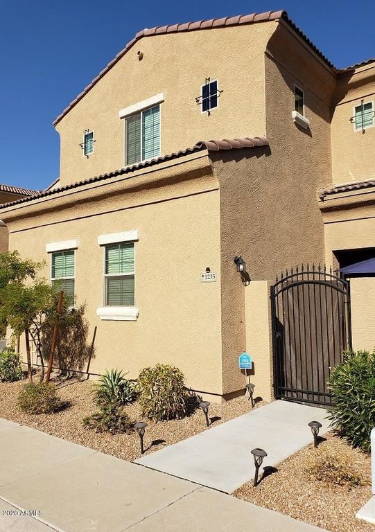 download 1367 s country club download 1367 s country club