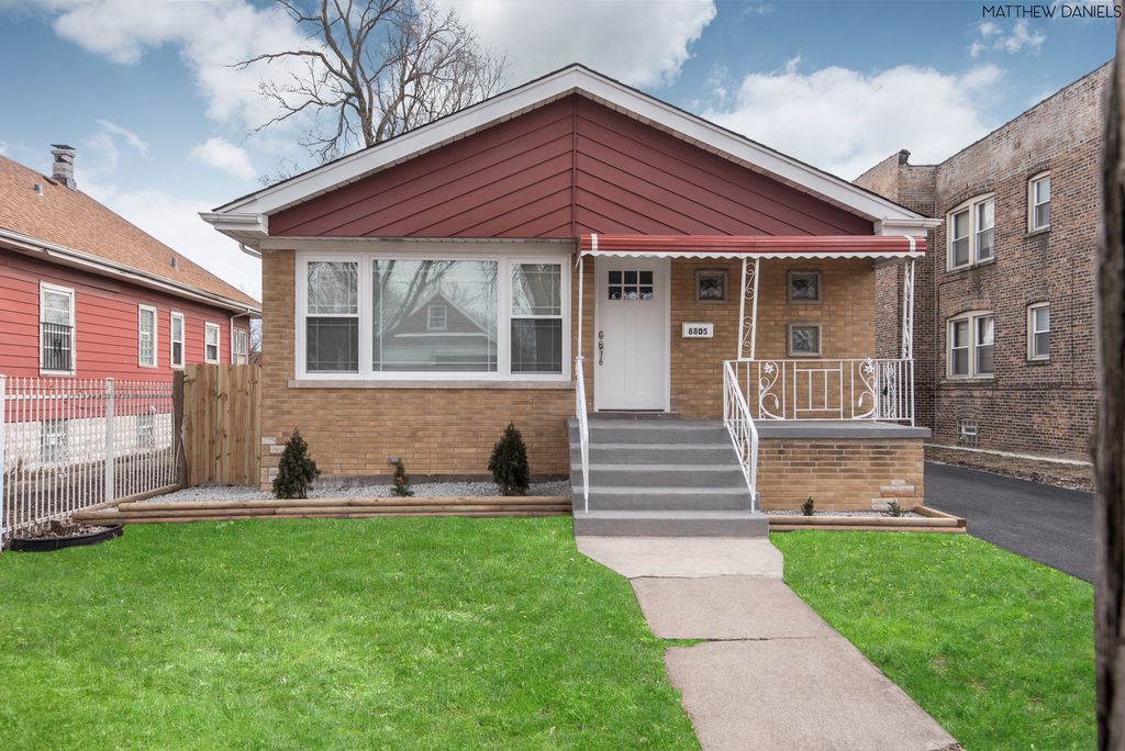 8805 S Racine Ave, Chicago, IL 60620