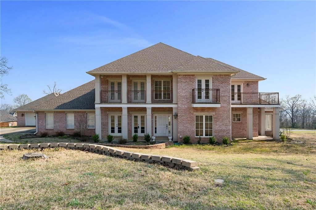 1317 River Overlook Loop, Van Buren, AR 72956 3 Bed, 3 Bath SingleFamily Home MLS 1044632