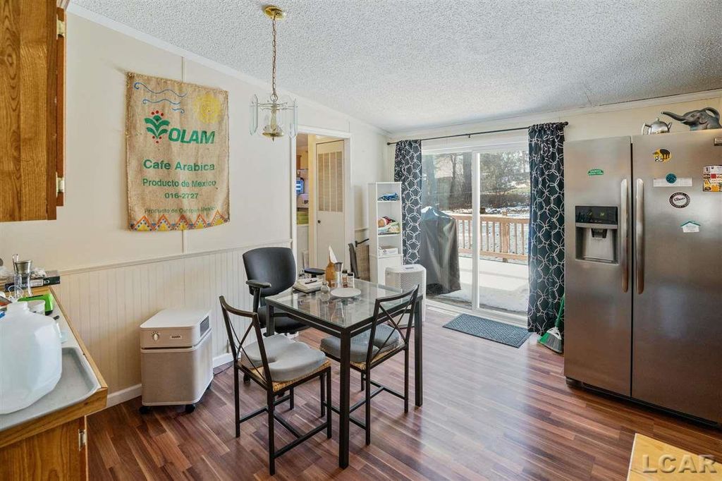 2548 Tricia Dr, Jackson, MI 49201