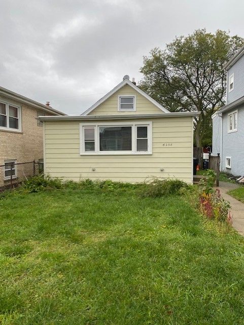 6238 W Eastwood Ave, Chicago, IL 60630