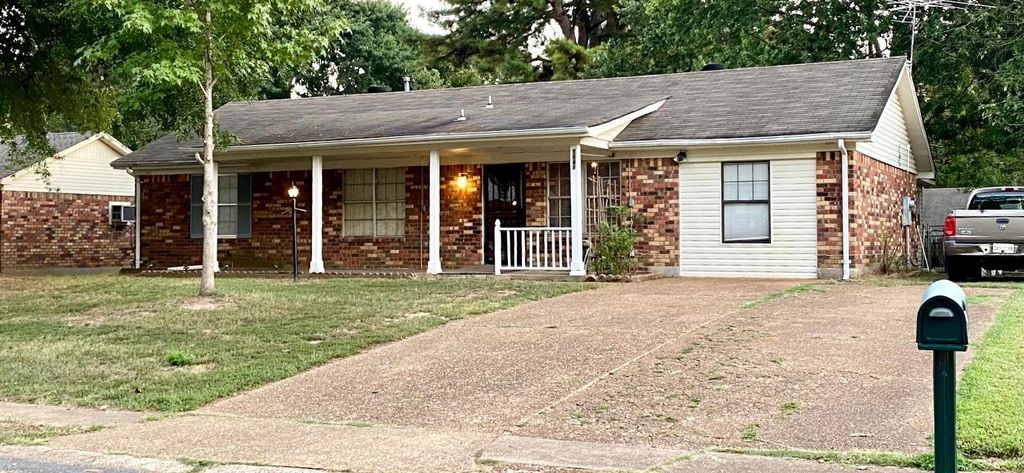 5841 Cherokee Dr, Horn Lake, MS 38637