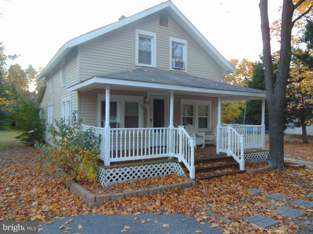 55 Burr St, Barnegat, NJ 08005