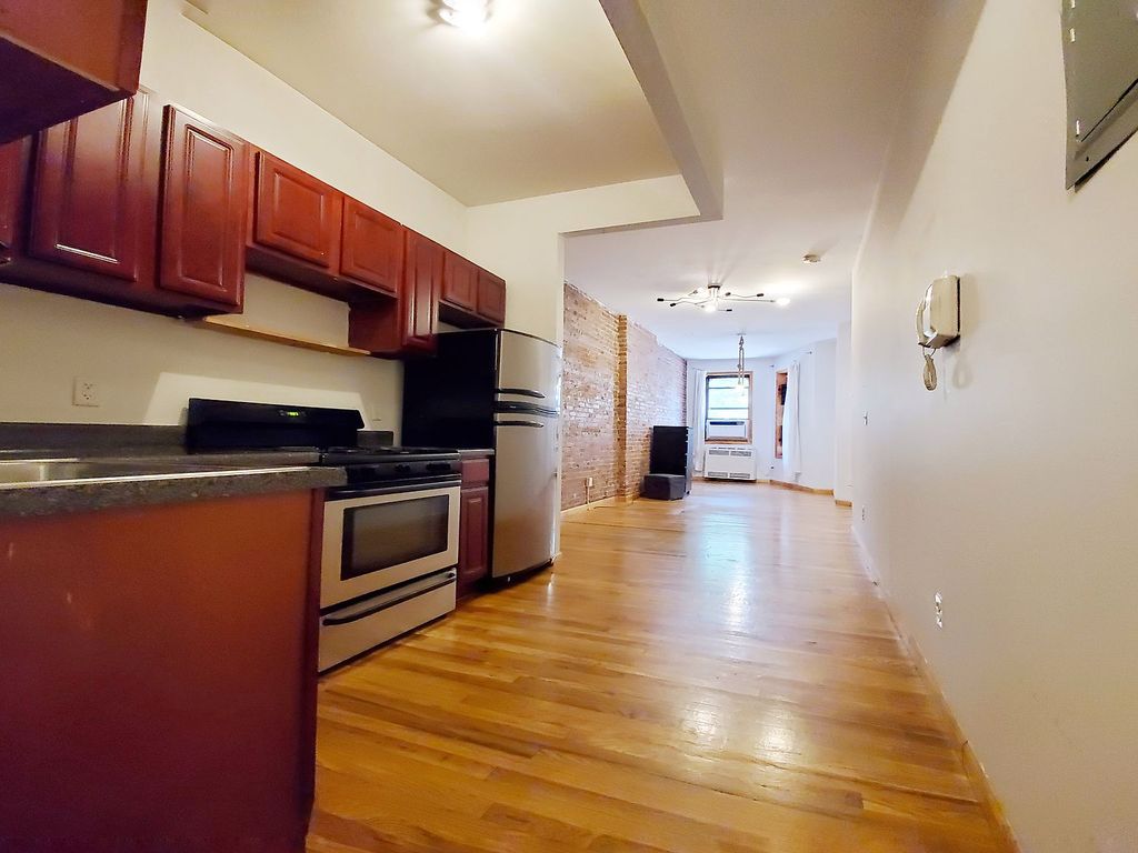 1064 Myrtle Ave  #1l, Brooklyn, NY 11206