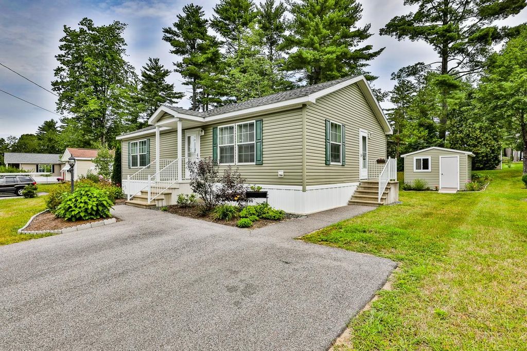 20 Highridge Trl, Concord, NH 03301