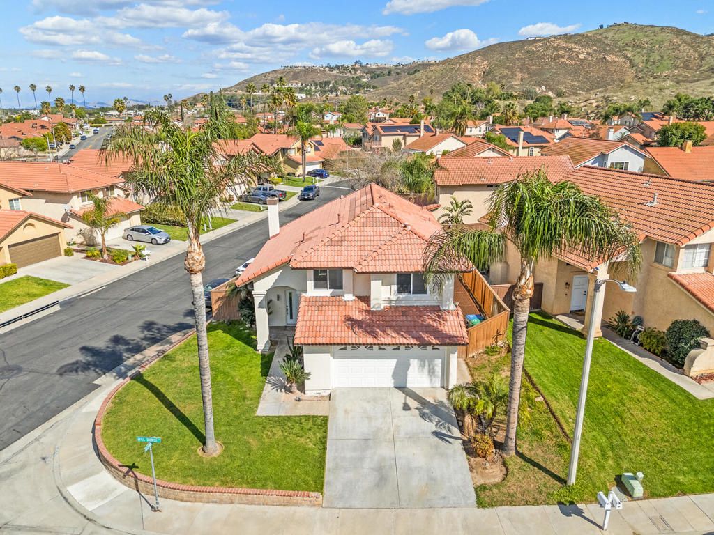 3523 April Shower Dr, Riverside, CA 92503