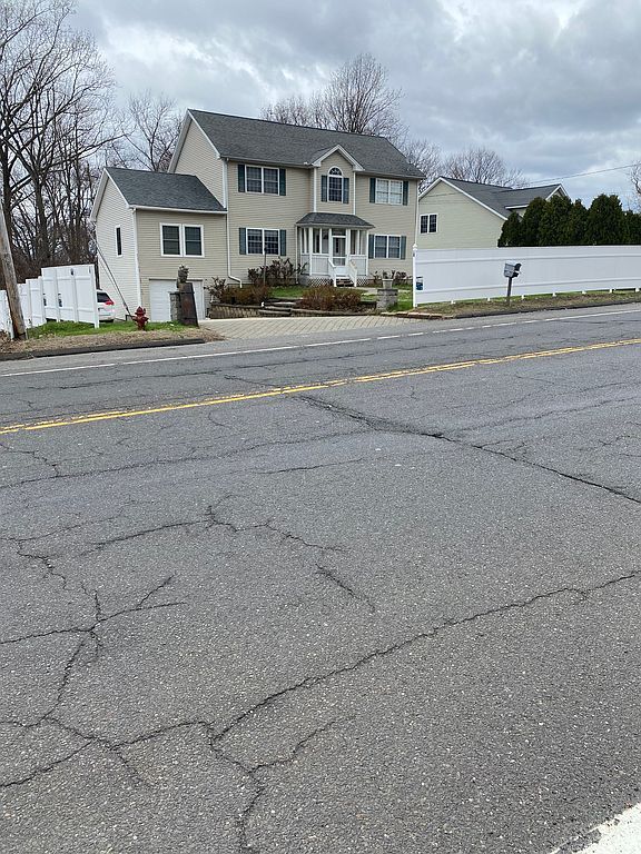 1849 Meriden Rd, Wolcott, CT 06716