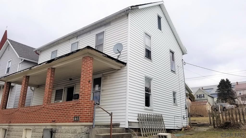 711 Graham Ave, Windber, PA 15963