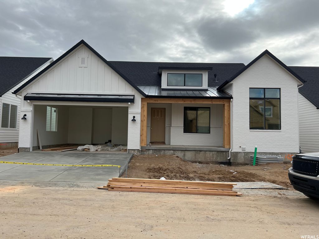 2318 Derus Way #105, Layton, UT 84040