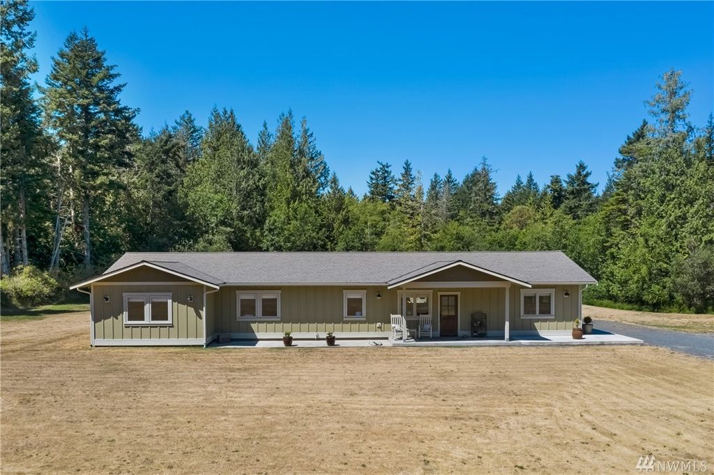 555 Petrich Rd, Friday Harbor, WA 98250