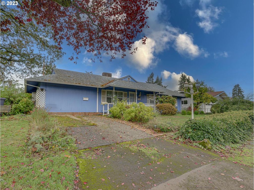 104 Belle Ct Oregon City OR 97045 See Est Value Schools More