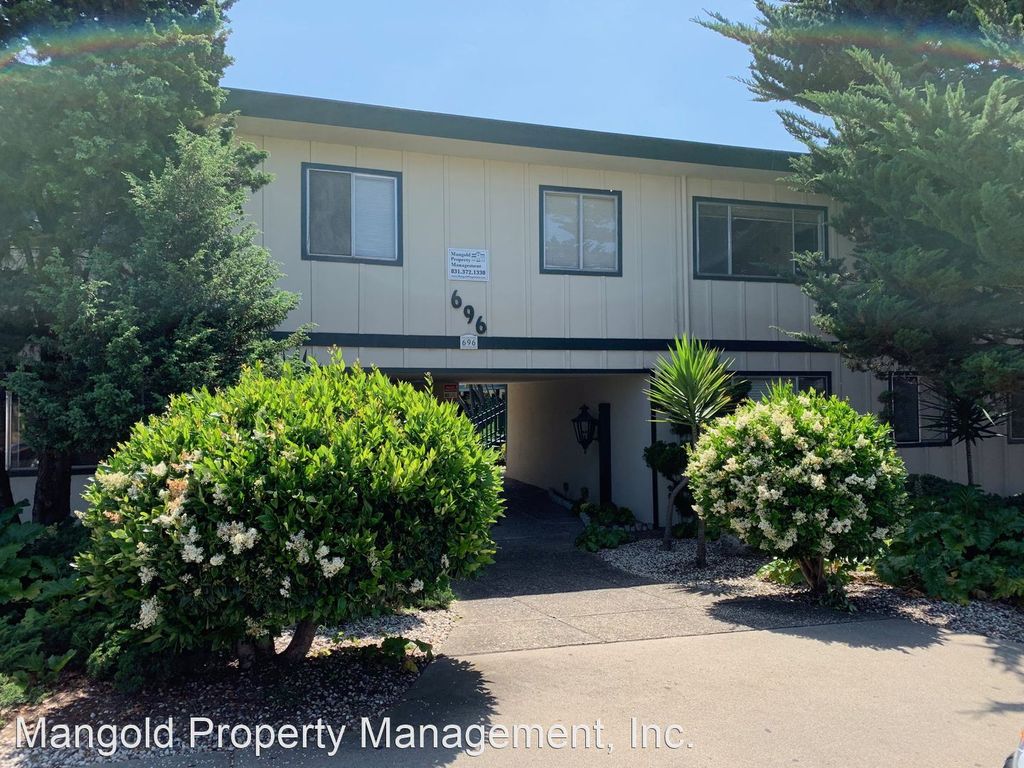 696 Casanova Ave #34, Monterey, CA 93940