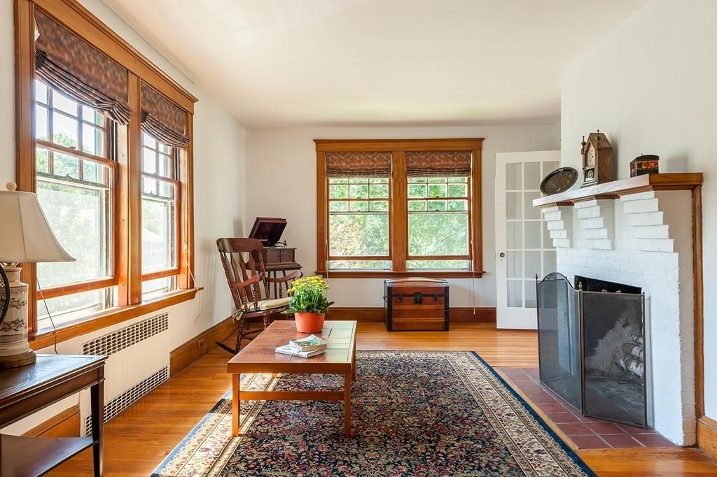 16 Hibbard Rd, Newton, MA 02458