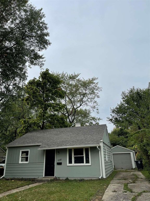 5230 Holton Ave, Fort Wayne, IN 46806