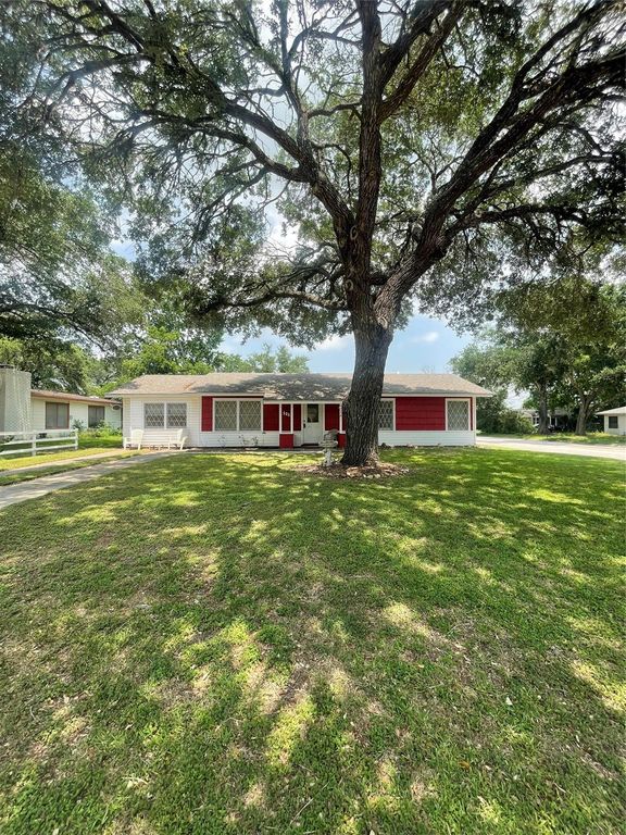 1016 Hanover St, Edna, TX 77957 MLS 30046840 Trulia