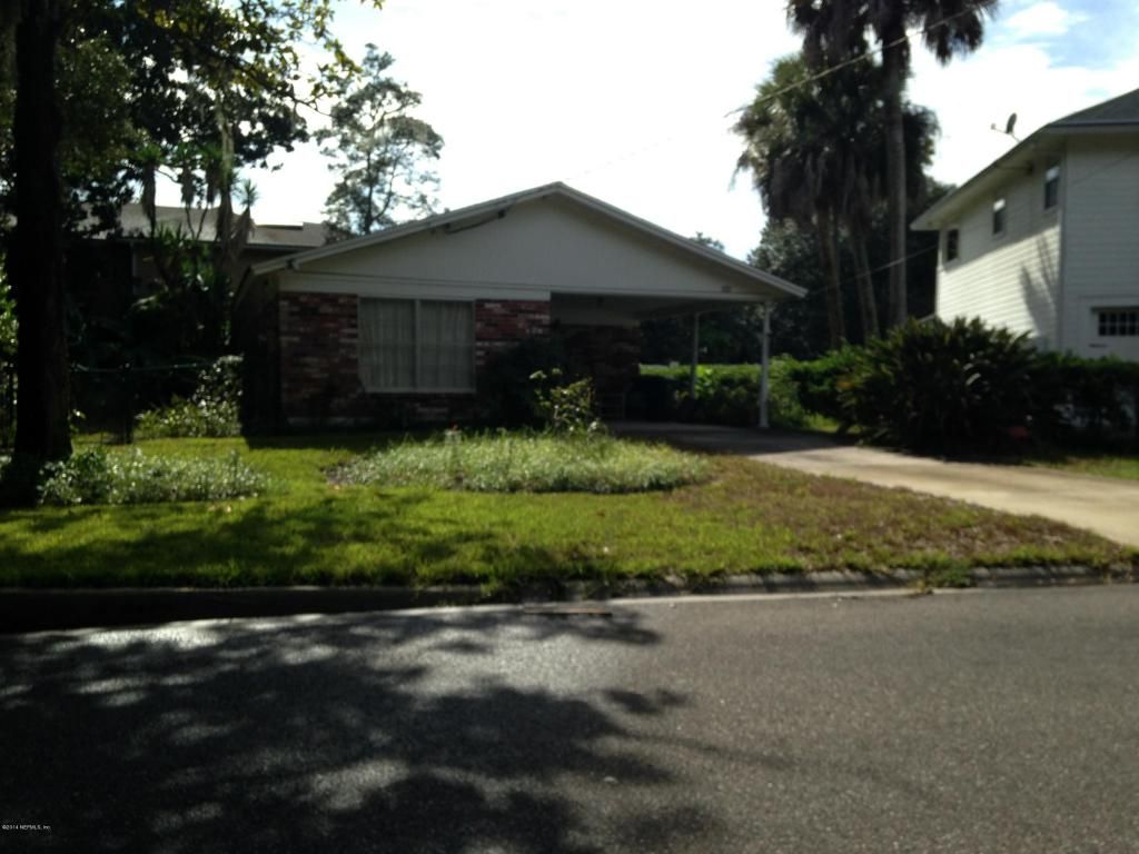 800 Sherry Dr, Atlantic Beach, FL 32233