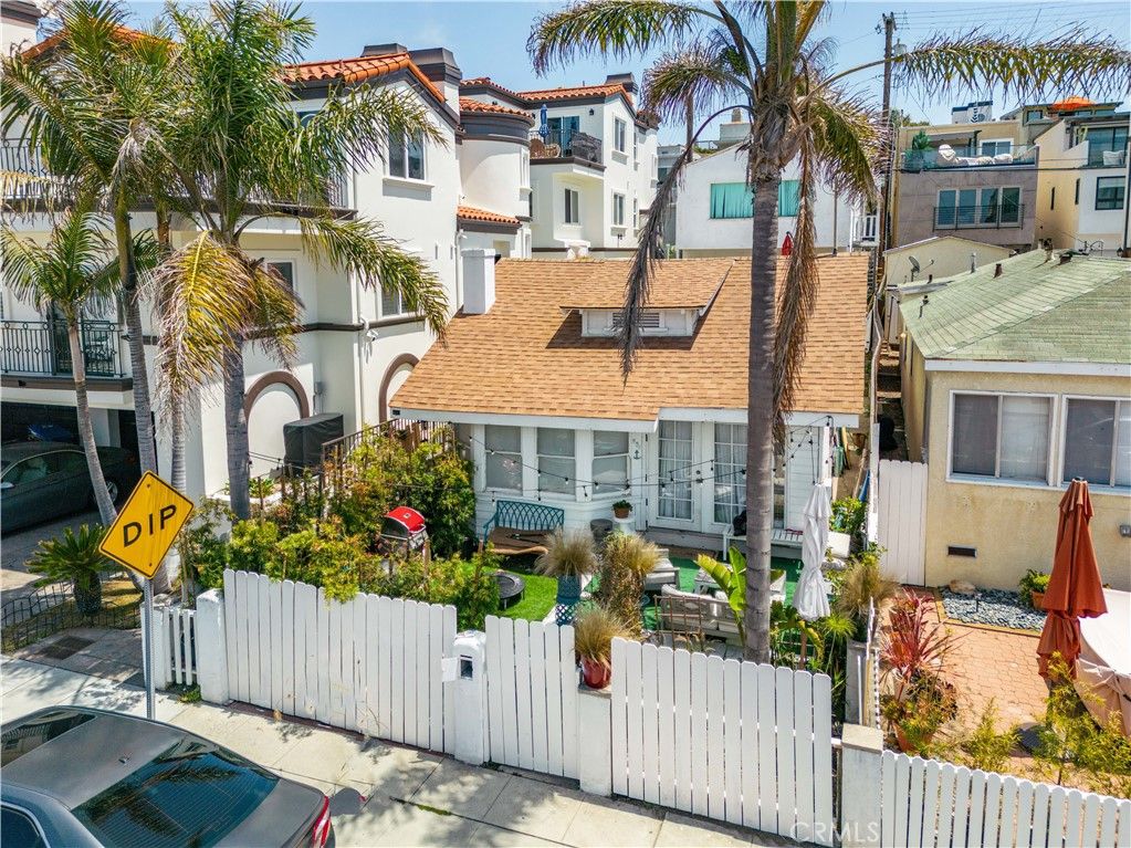 934 Manhattan Ave, Hermosa Beach, CA 90254 MLS SB23080875 Trulia