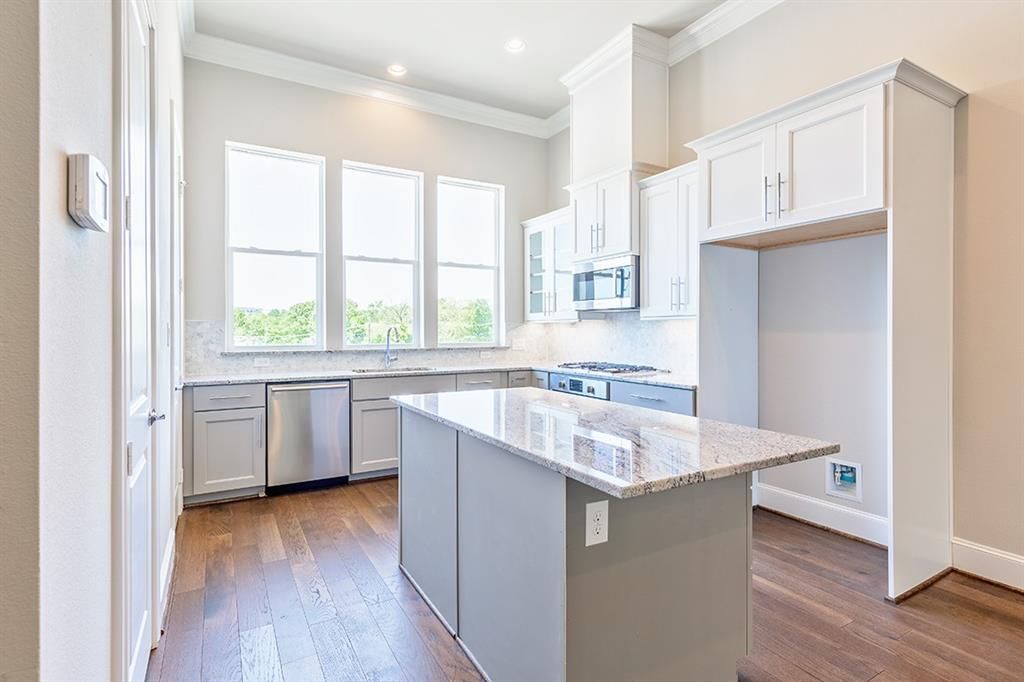 4672 New Water Ln, Dallas, TX 75219