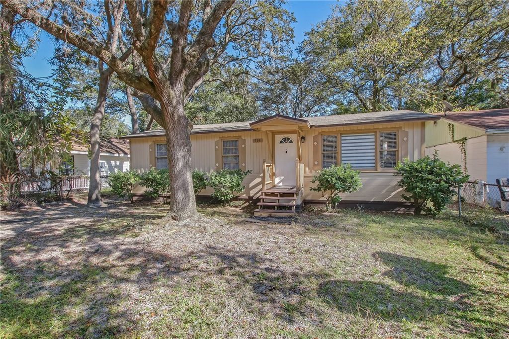 716 S 12th St, Fernandina Beach, FL 32034