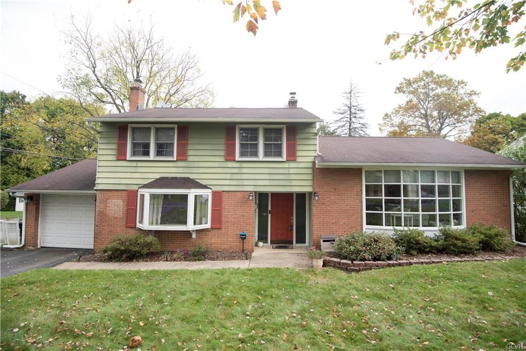 1033 N Ott St, Allentown, PA 18104