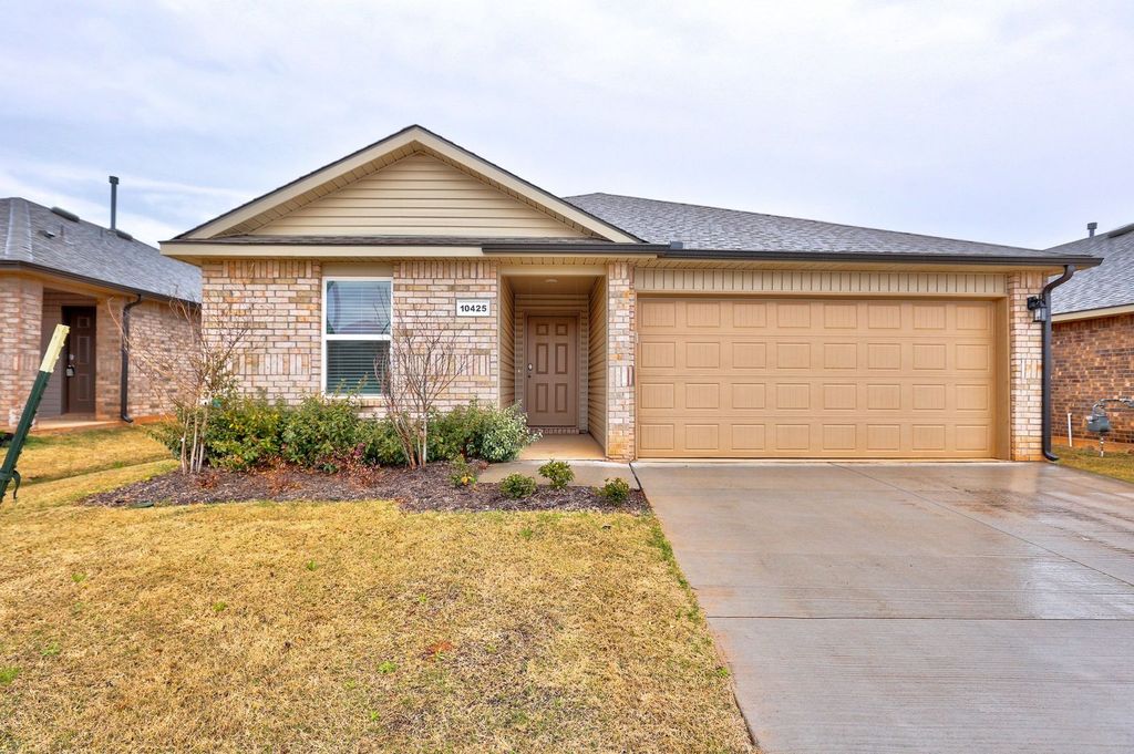 10425 SW 41st Pl, Mustang, OK 73064
