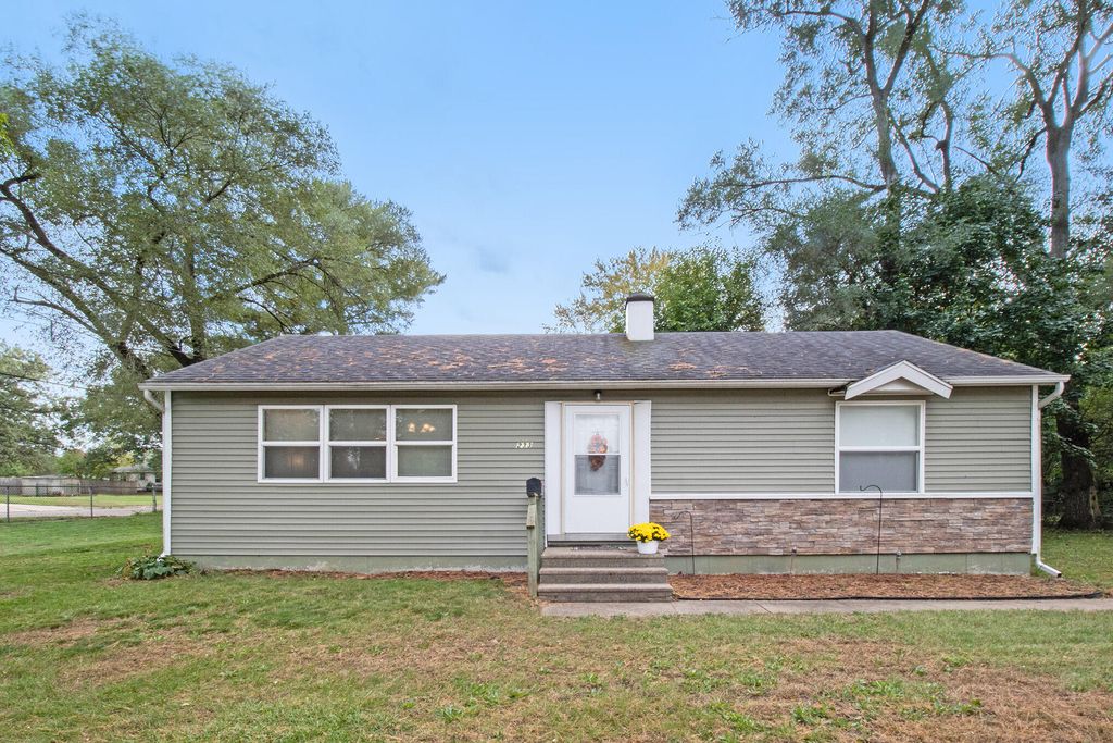 233 Taylor Ave, Battle Creek, MI 49037