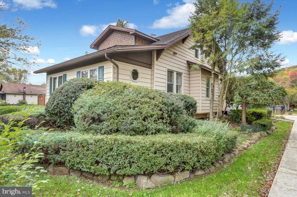 3624 Main St, Birdsboro, PA 19508