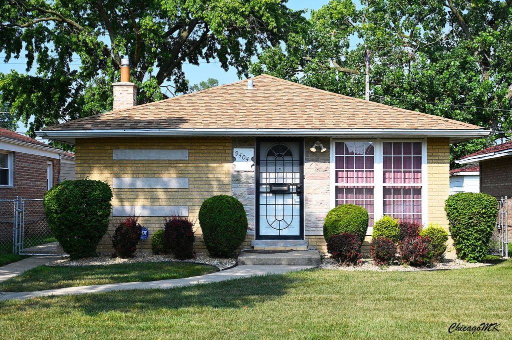 9404 S Peoria St, Chicago, IL 60620