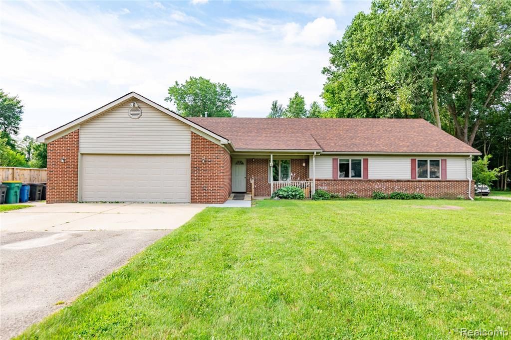 30457 West Rd, New Boston, MI 48164 4 Bed, 2 Bath SingleFamily Home MLS 2200062222 23