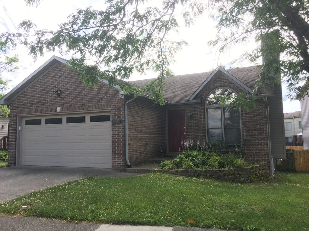 2145 Maura Trce, Lexington, KY 40513