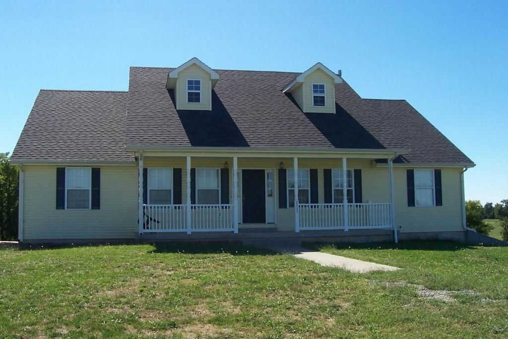 22721 Tangle Nook Mdws, Sedalia, MO 65301