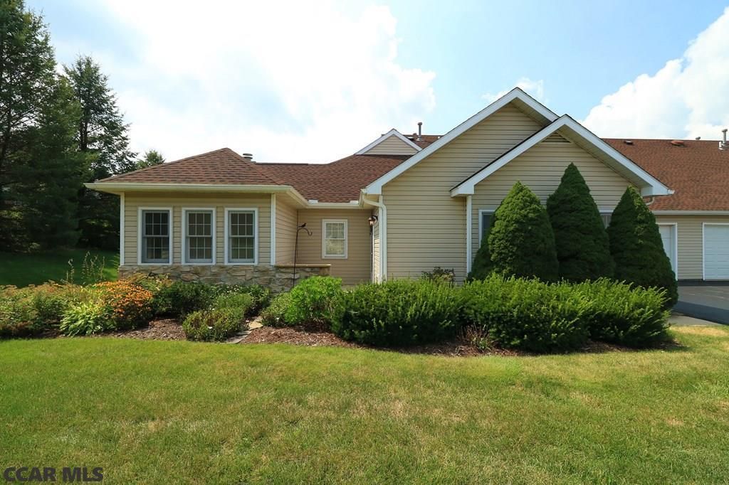 3301 Shellers Bnd #943, State College, PA 16801