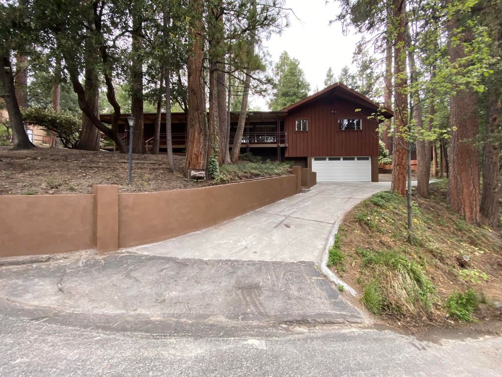 53678 Silver Fir Dr, Idyllwild, CA 92549