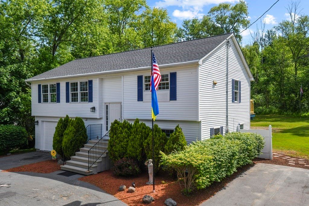 139 Howe St, Methuen, MA 01844 Trulia