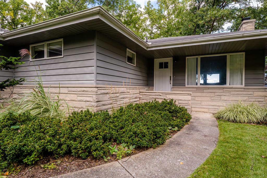 16092 Lake Ave, Union Pier, MI 49129 Trulia