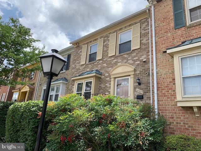 10203 Arizona Cir #38, Bethesda, MD 20817