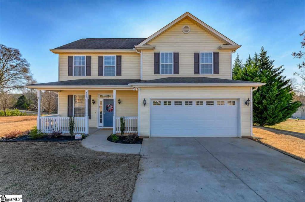 411 Gibbs Village Ln, Wellford, SC 3 Bed, 3 Bath SingleFamily Home