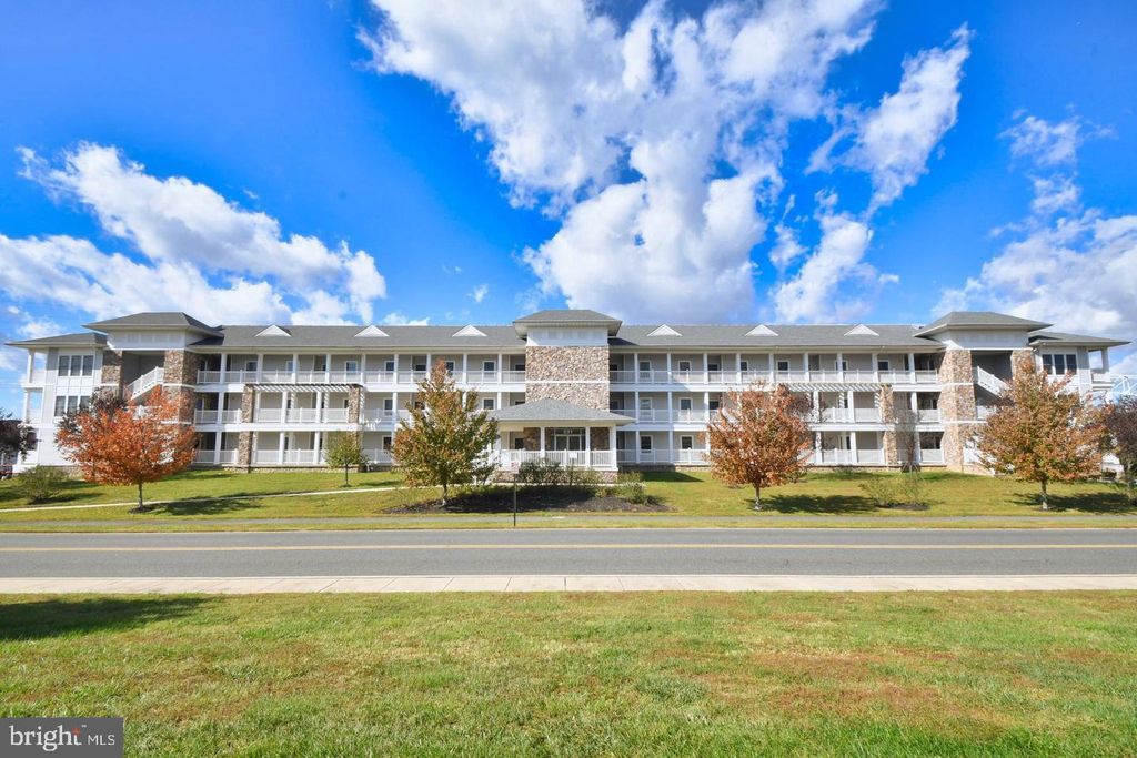 231 Roundhouse Dr #1G, Perryville, MD 21903