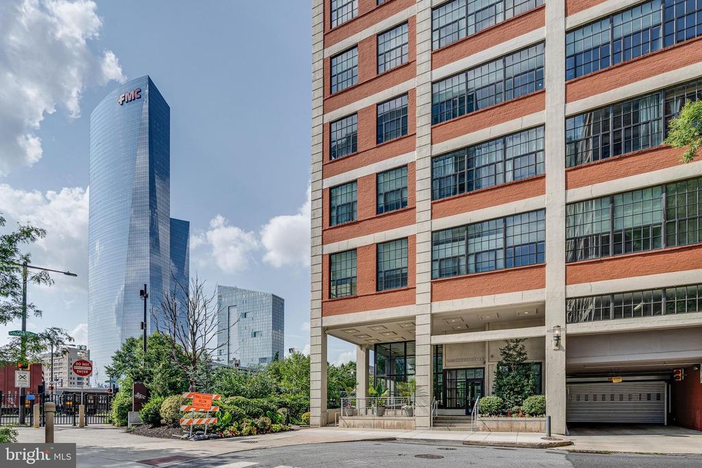 2429-41 Locust St #320, Philadelphia, PA 19103