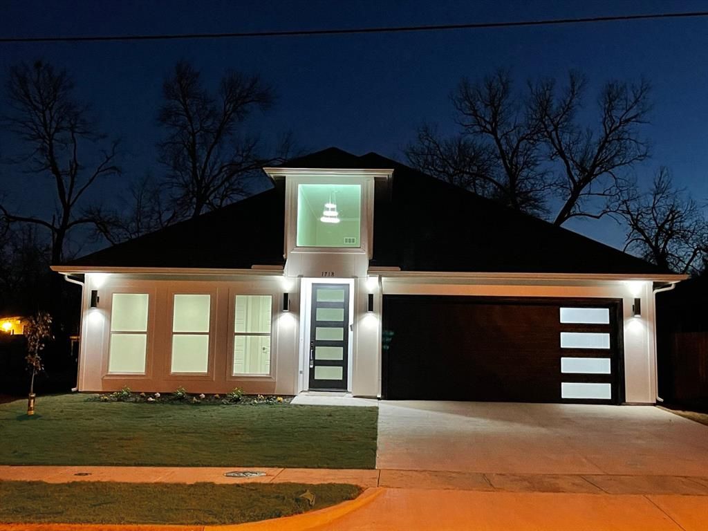 3410 Navaro St, Dallas, TX 75212