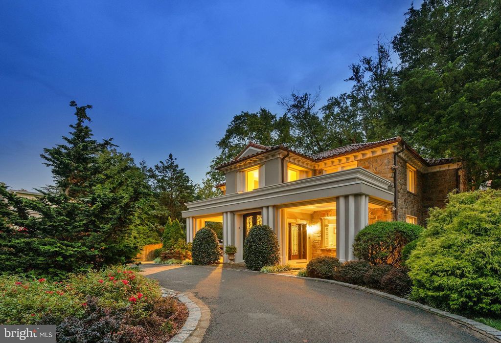 5306 Bradley Blvd, Bethesda, MD 20814