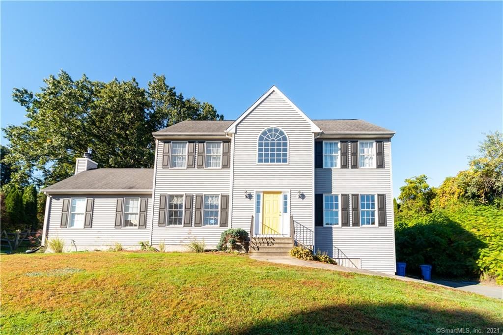 73 Apple Rd, Bristol, CT 06010