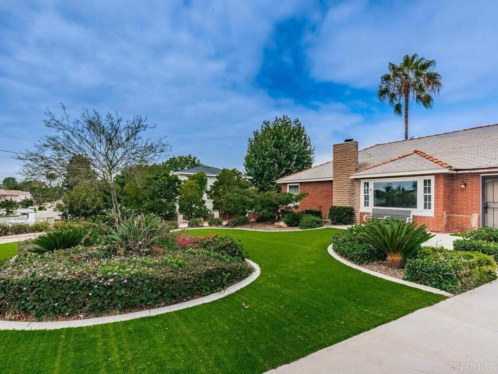 1720 Oak Ave, Carlsbad, CA 92008